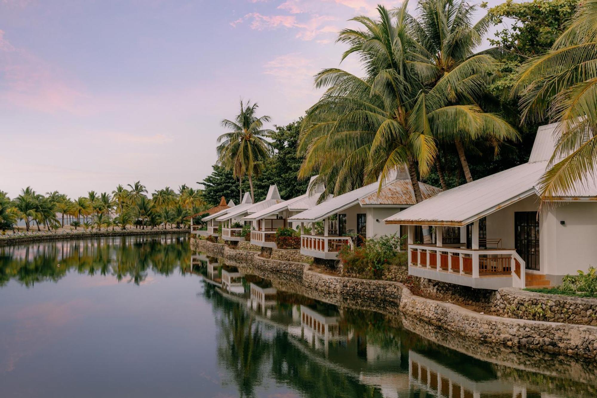 Golden Sands Destination Resorts Daanbantayan Exteriér fotografie